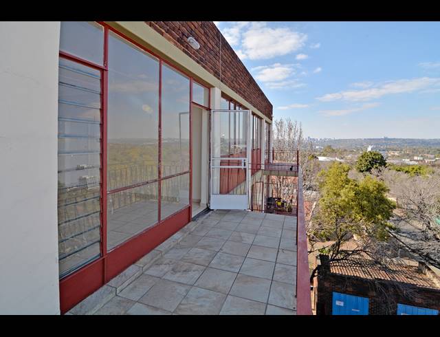 1 BEDROOM APARTMENT FOR SALE IN KENSINGTON B
